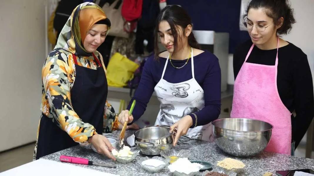 Ücretsiz Kurslar Pastacılıktan El Sanatlarına Kadar Meslek Kapısı Aralıyor! 2